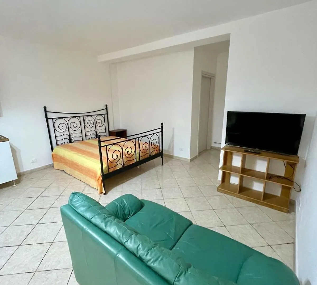 Monolocale Castello De' Pepoli Apartment Crevalcore Italy